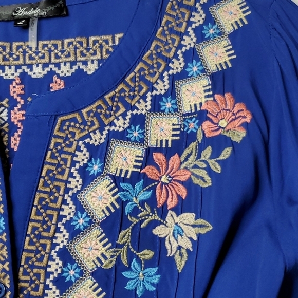 Andree by Unit Embroidered yoke Tunic Large - Picture 3 of 4